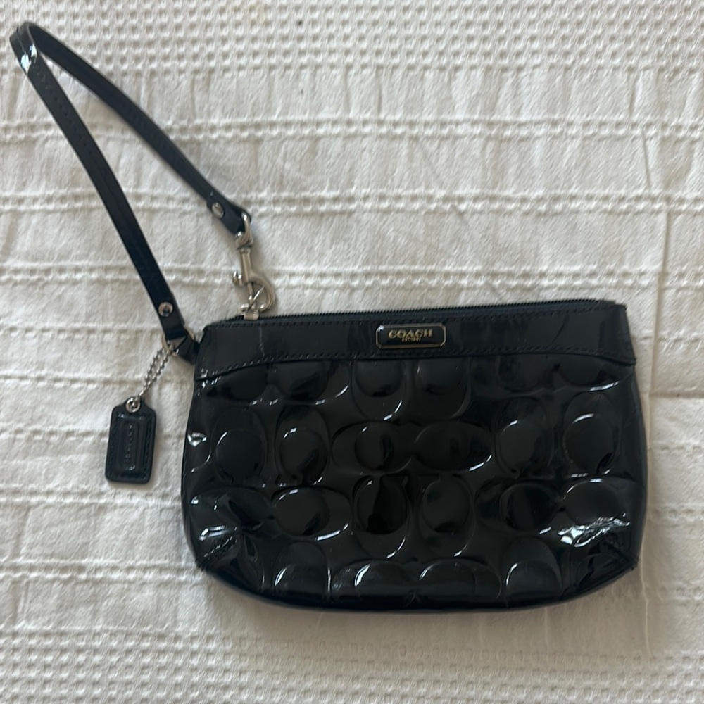 Coach Black Clutch Sleek Design